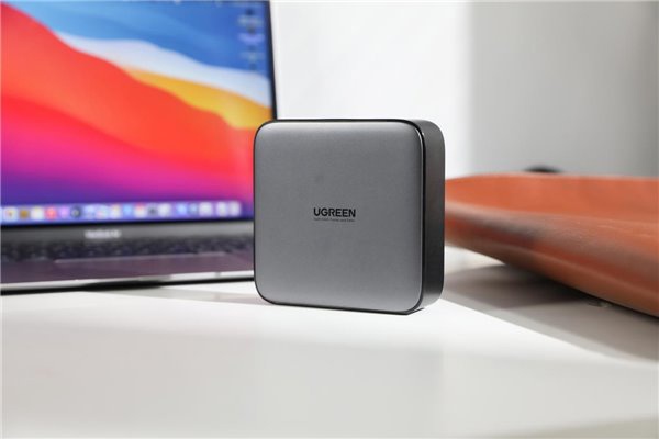 绿联推出 200W 氮化镓充电器:4C2A,单口最高 100W