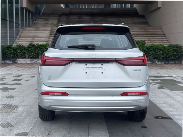 比亚迪DM-i再外放 东风小康风光蓝电E5官图发布:综合续航1150km