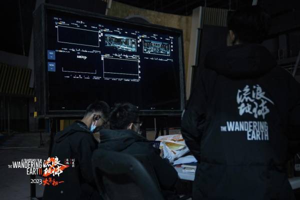 海信监视器结缘《流浪地球2》,探索中国科幻电影新高度