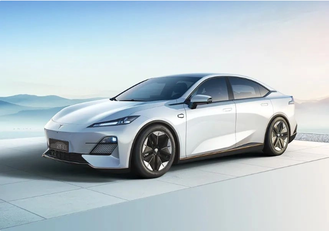 20.99 万元起,长安深蓝 SL03 车型上新:NID3.0 领航智驾辅助 + APA7.0 远程代客泊车