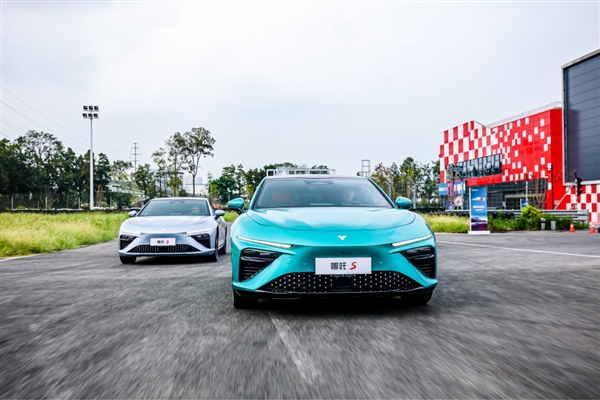 安全是最大的豪华! 颠覆燃油选择 宁德时代力挺哪吒S:超强电池防护