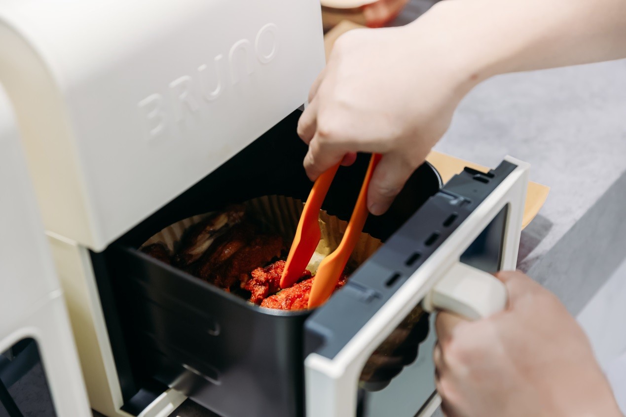 年轻人的“心头好”!BRUNO携多款厨电重磅单品亮相AWE2023