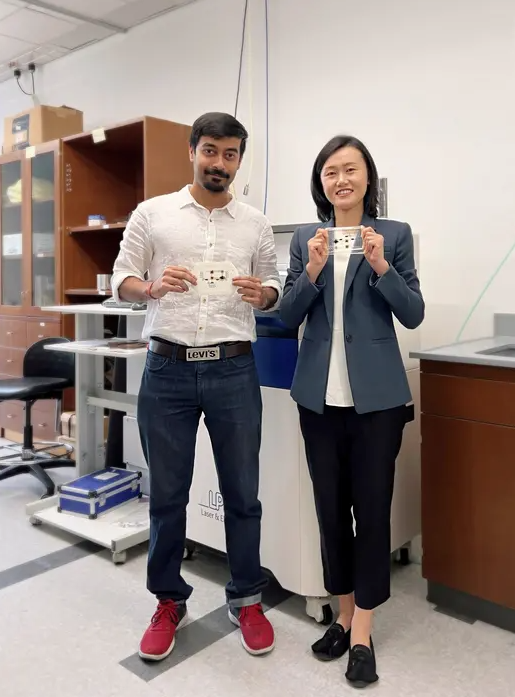 无需看医生!超薄电子文身实时监测心脏状况