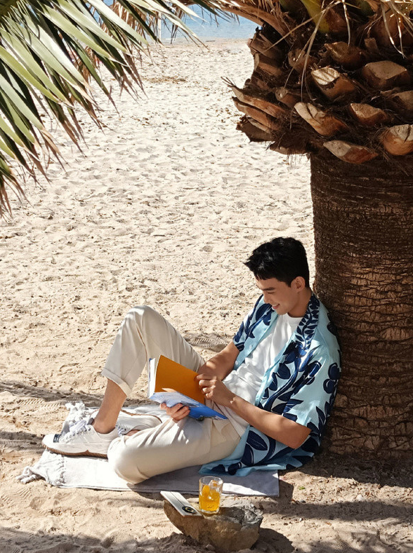 行业首创2亿像素单镜变焦相机，真我11系列挑战一镜扫天下