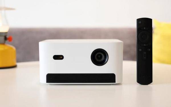 618平价投影仪推荐,平价投影仪十不选,哪款投影仪更值得推荐?