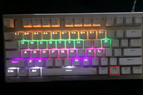 机械键盘怎么调节灯光?机械键盘灯光切换方法