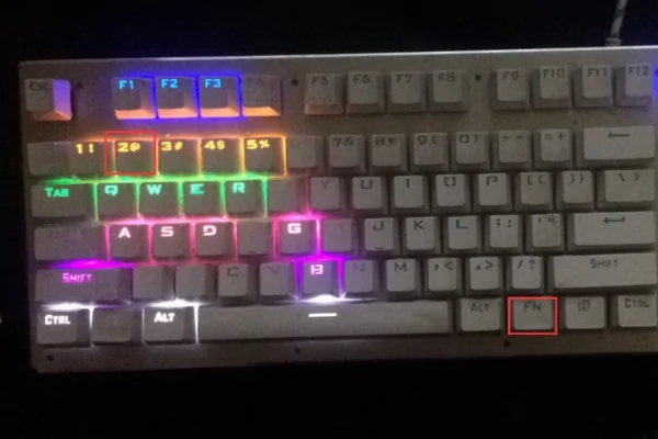 机械键盘怎么调节灯光?机械键盘灯光切换方法