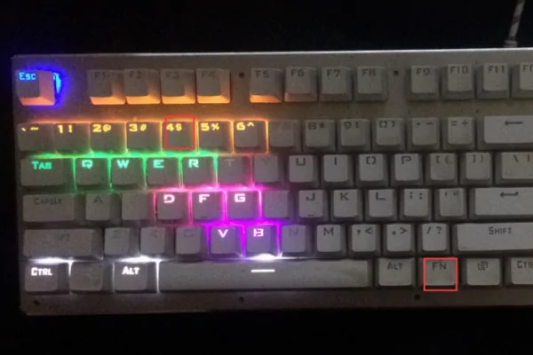 机械键盘怎么调节灯光?机械键盘灯光切换方法